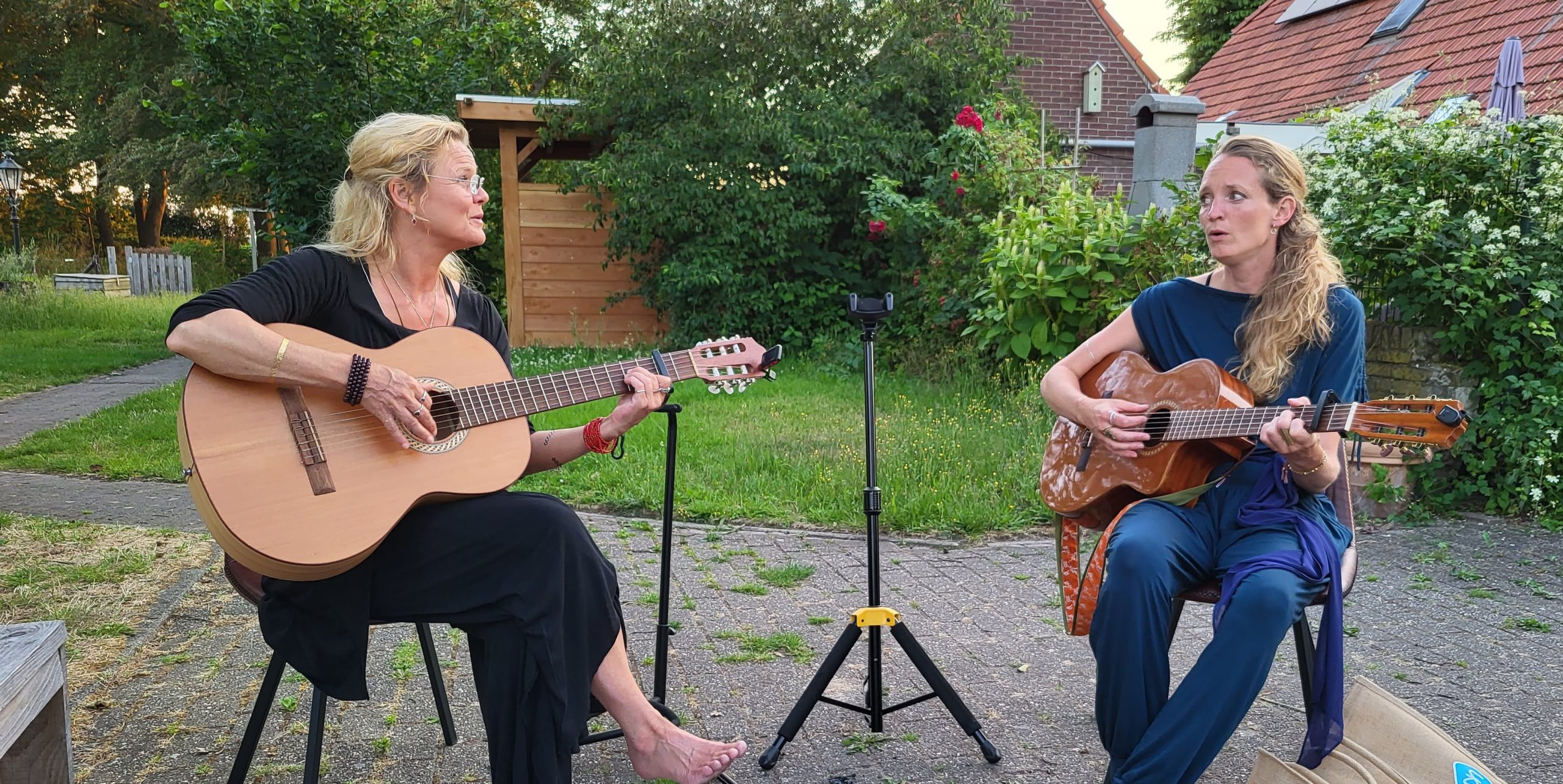 Joyce&Gwen-min Medicijnwieltraining 2023